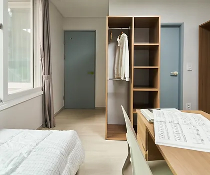 hostcase3_3-2.jpg
